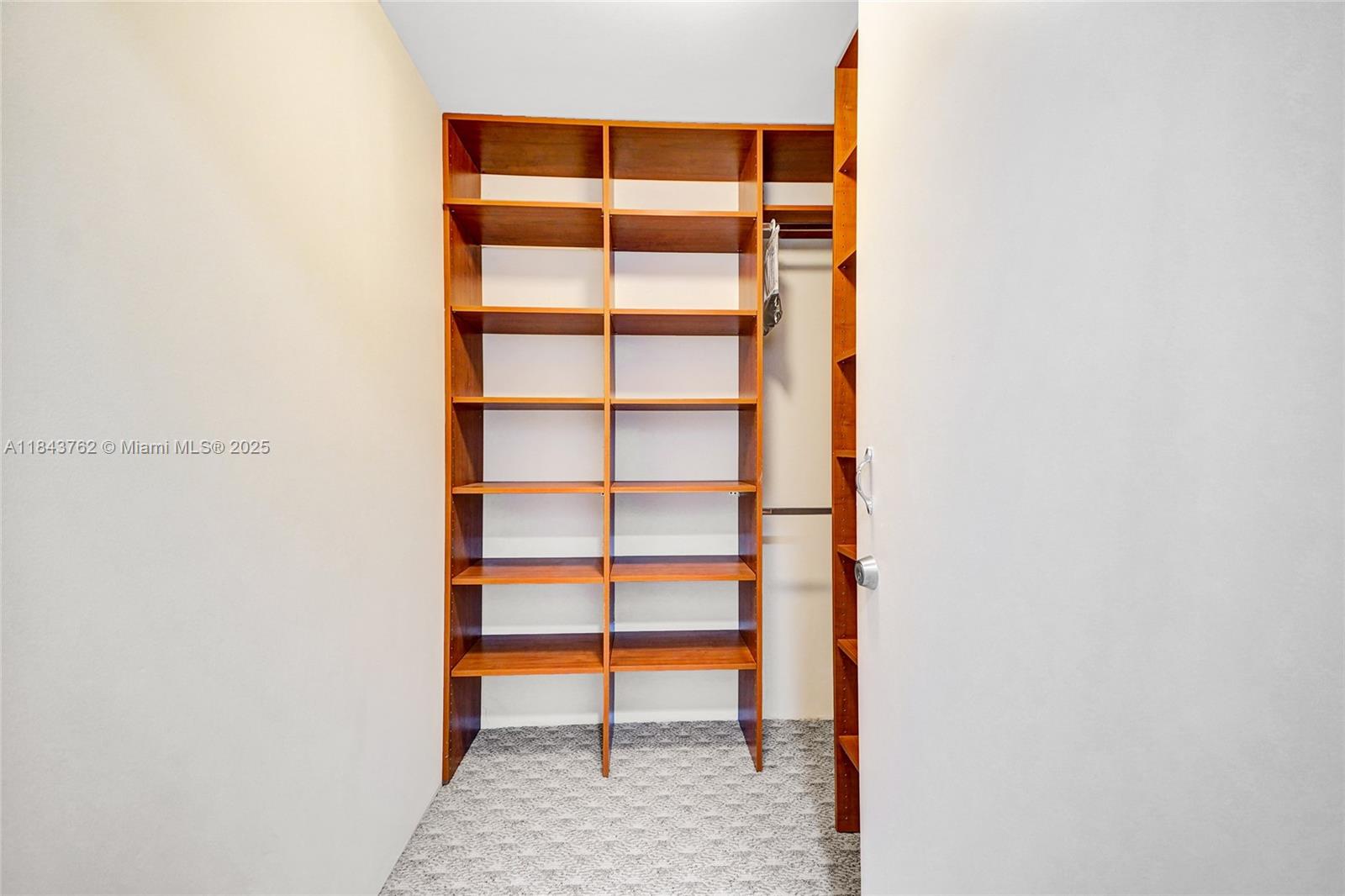 21150 Point Pl #406 Aventura, FL 33180