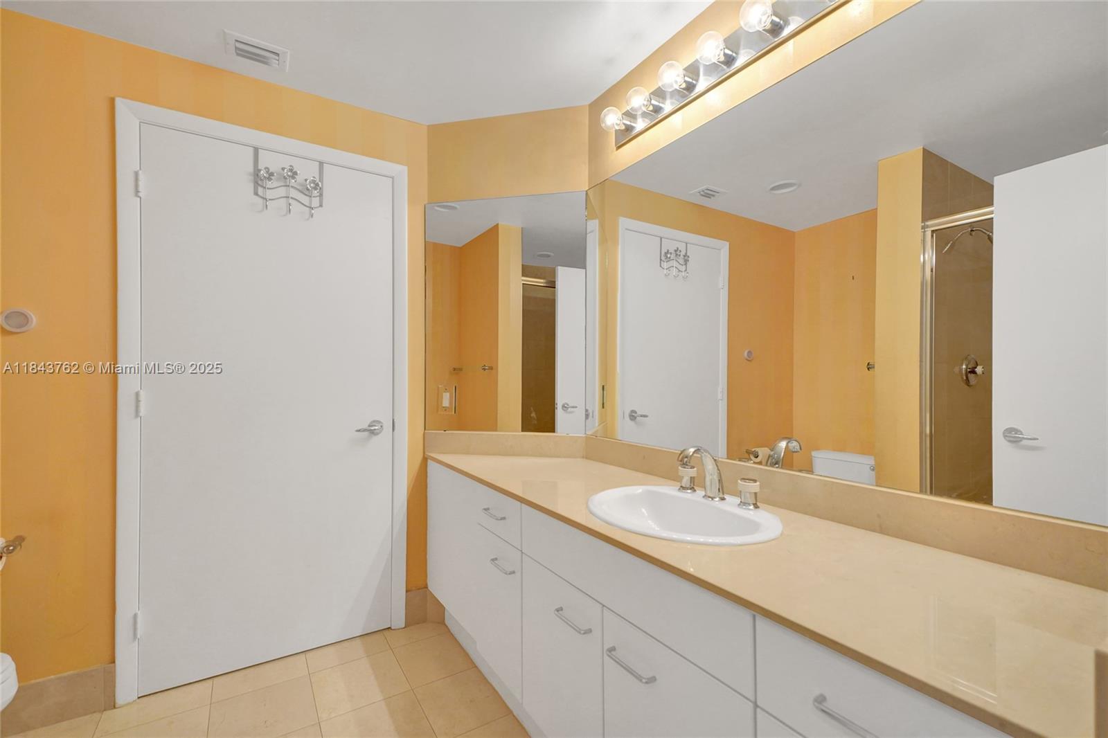 21150 Point Pl #406 Aventura, FL 33180