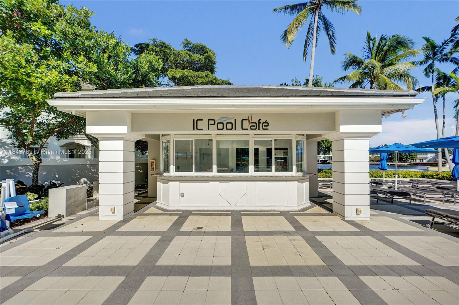 21150 Point Pl #406 Aventura, FL 33180