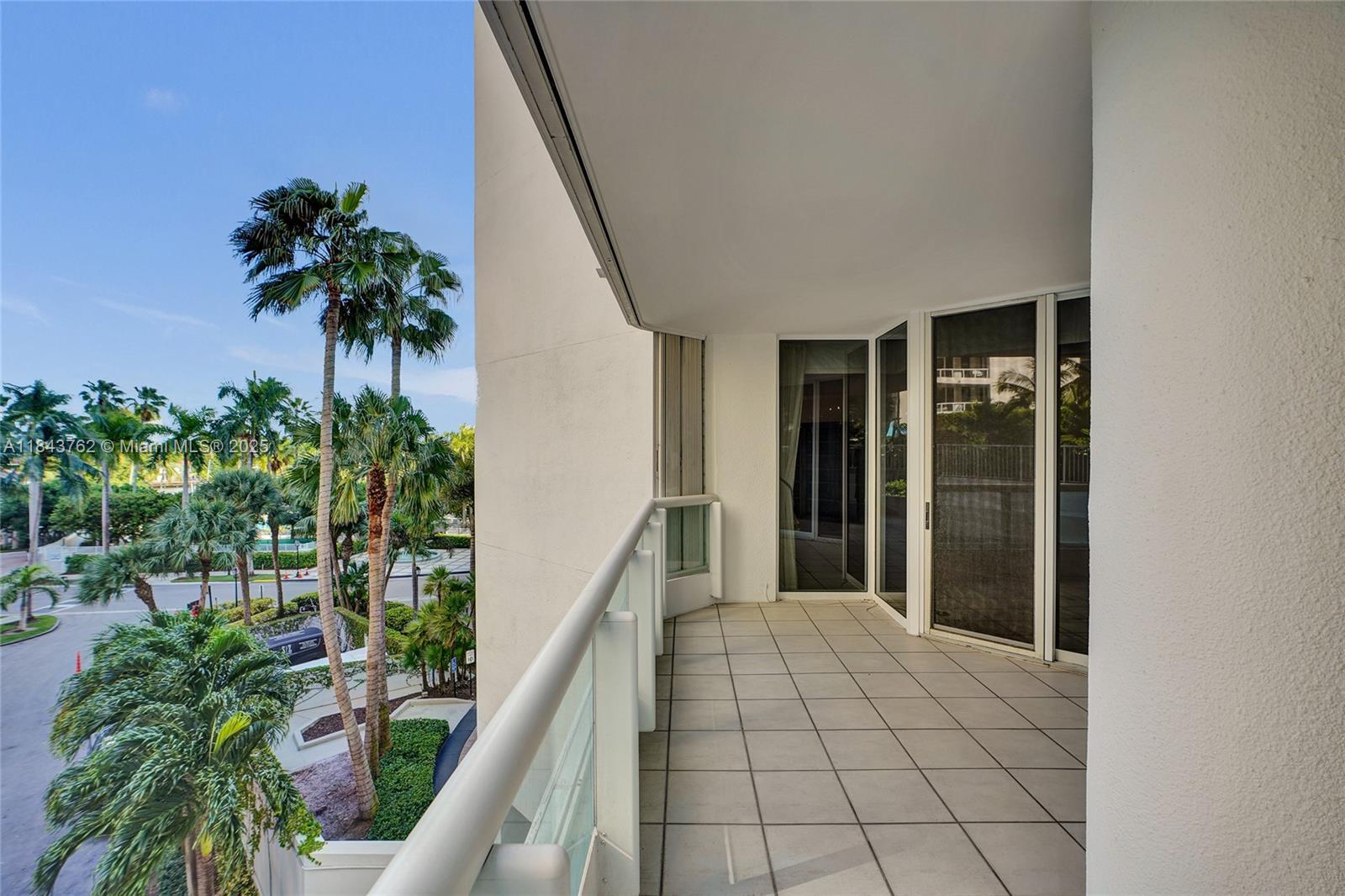 21150 Point Pl #406 Aventura, FL 33180