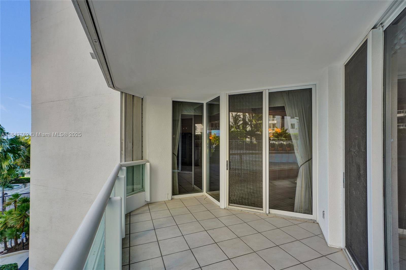 21150 Point Pl #406 Aventura, FL 33180