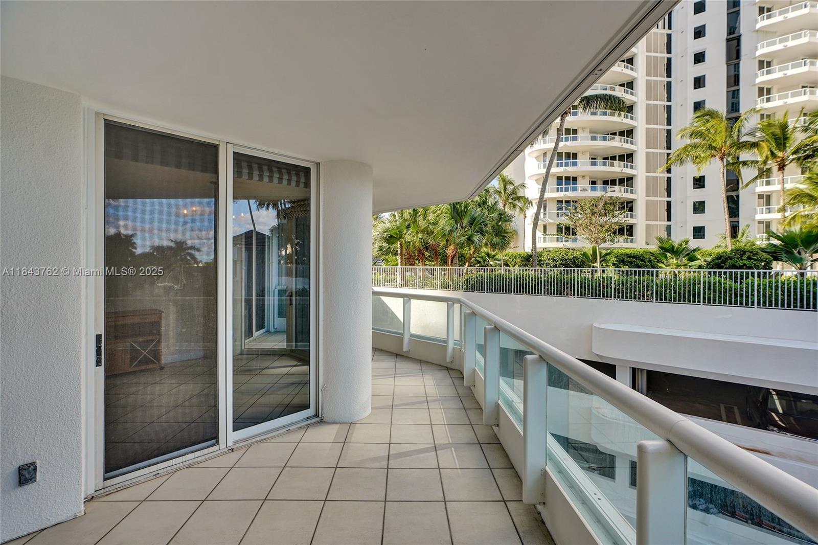 21150 Point Pl #406 Aventura, FL 33180