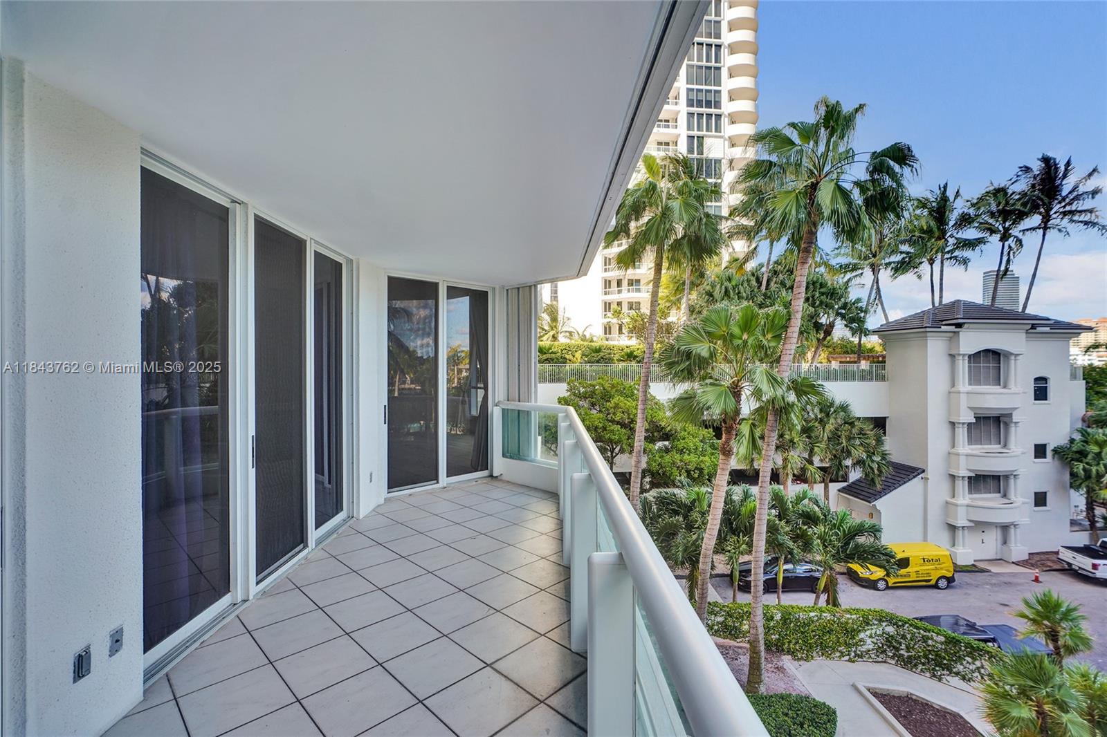 21150 Point Pl #406 Aventura, FL 33180