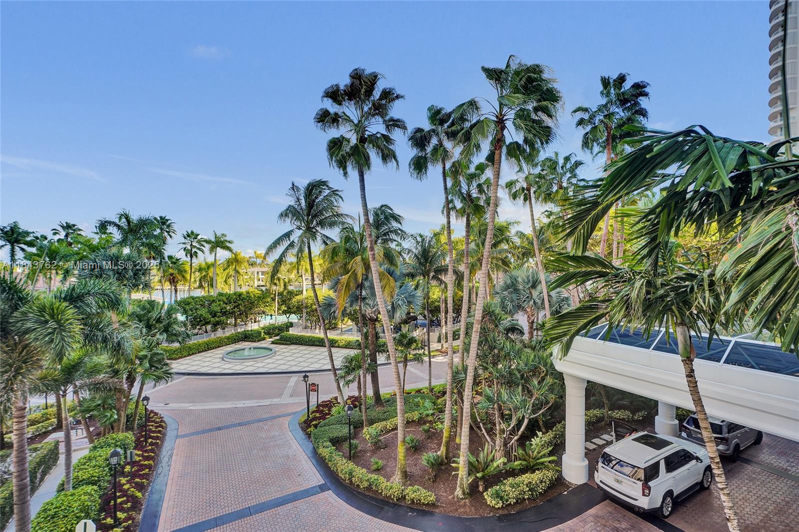 21150 Point Pl #406 Aventura, FL 33180