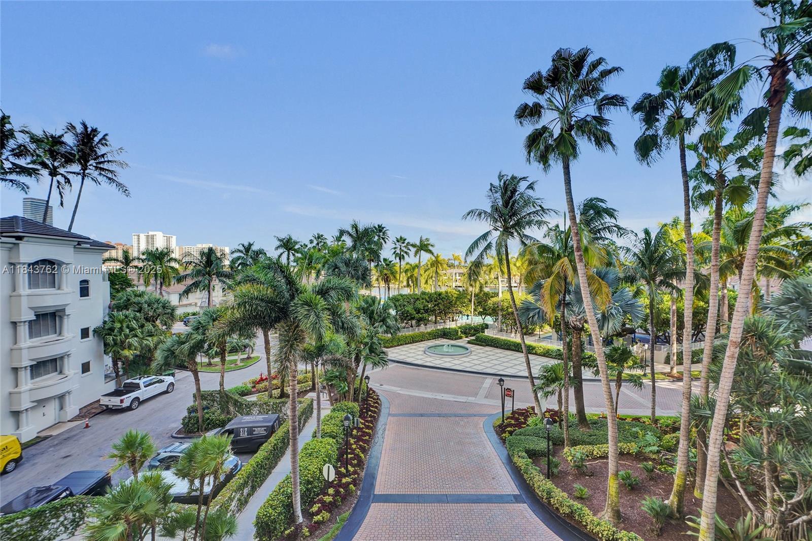 21150 Point Pl #406 Aventura, FL 33180