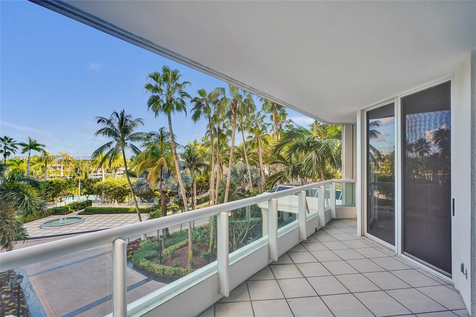 21150 Point Pl #406 Aventura, FL 33180