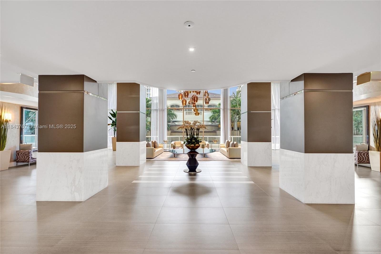 21150 Point Pl #406 Aventura, FL 33180