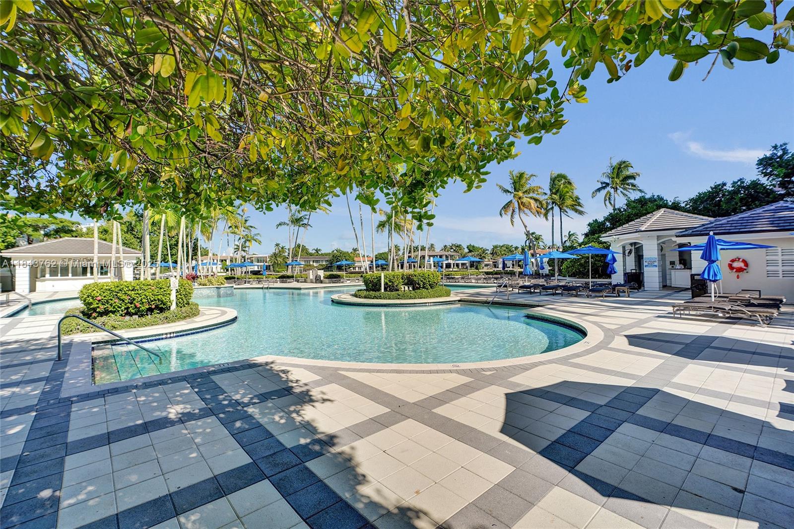 21150 Point Pl #406 Aventura, FL 33180