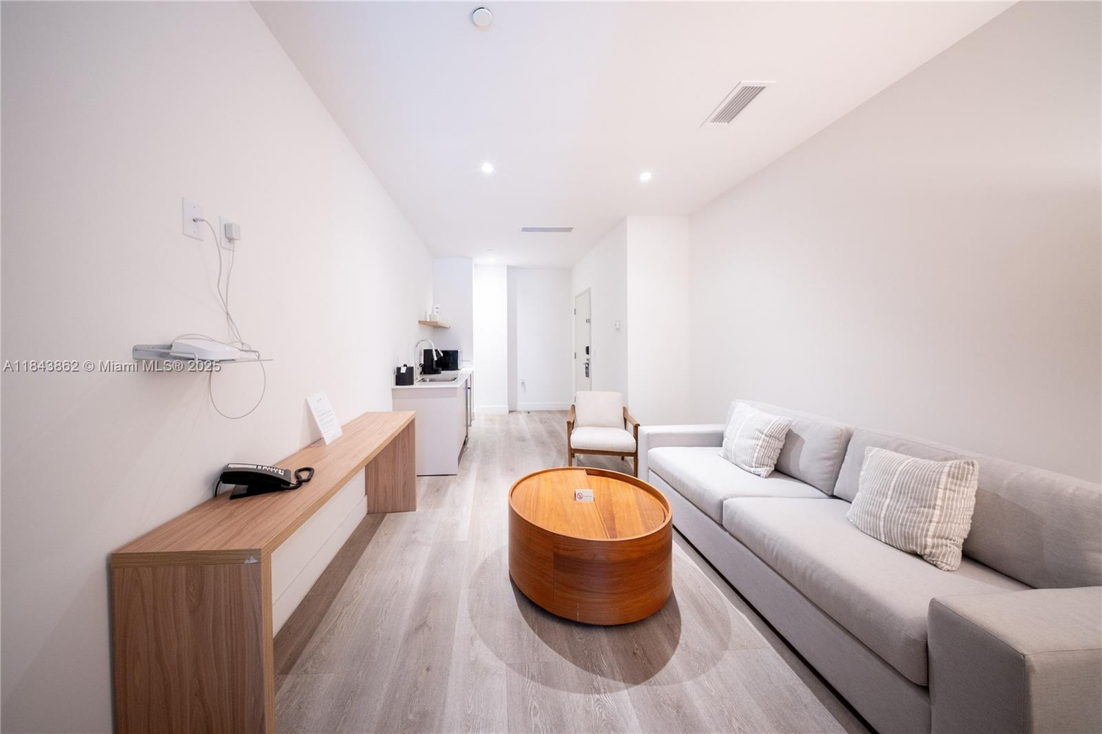 image Smart Brickell18