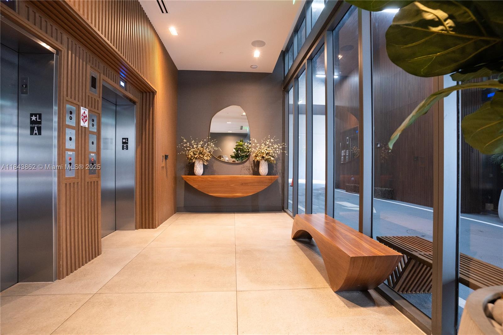 image Smart Brickell44