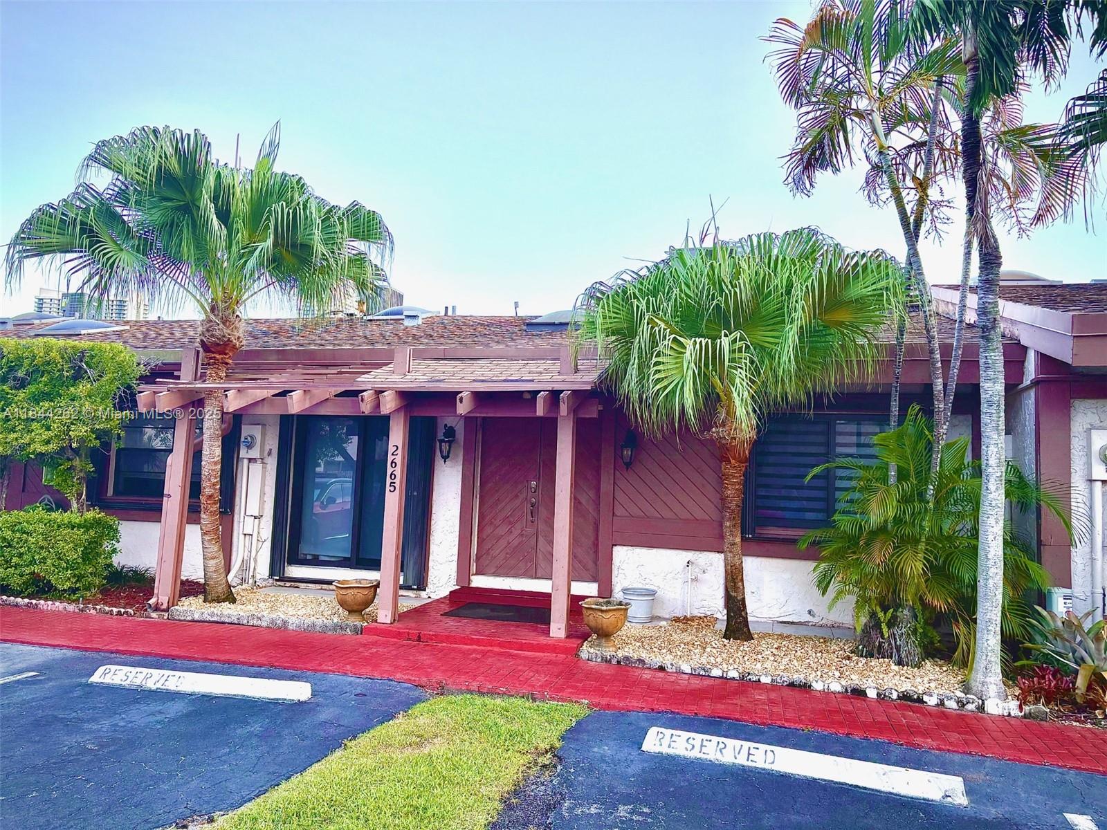 2665 S Parkview Dr Hallandale Beach, FL 33009