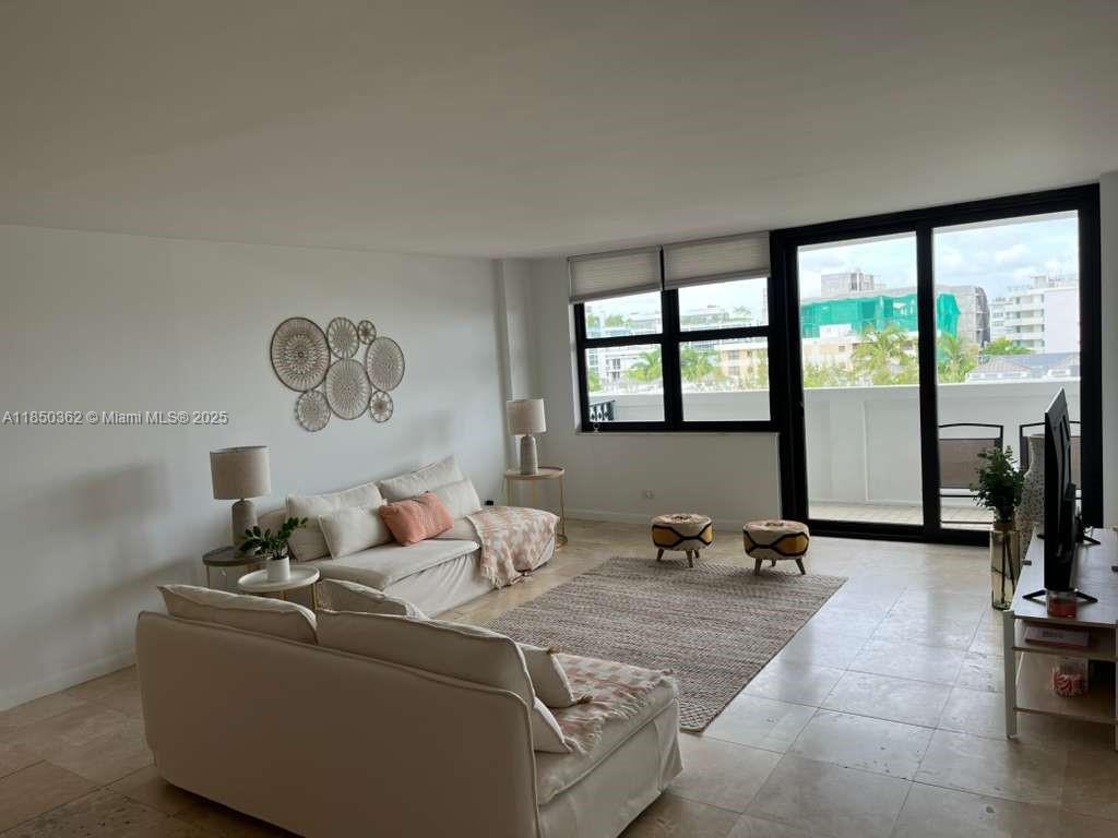 10101 E Bay Hbr Dr #610