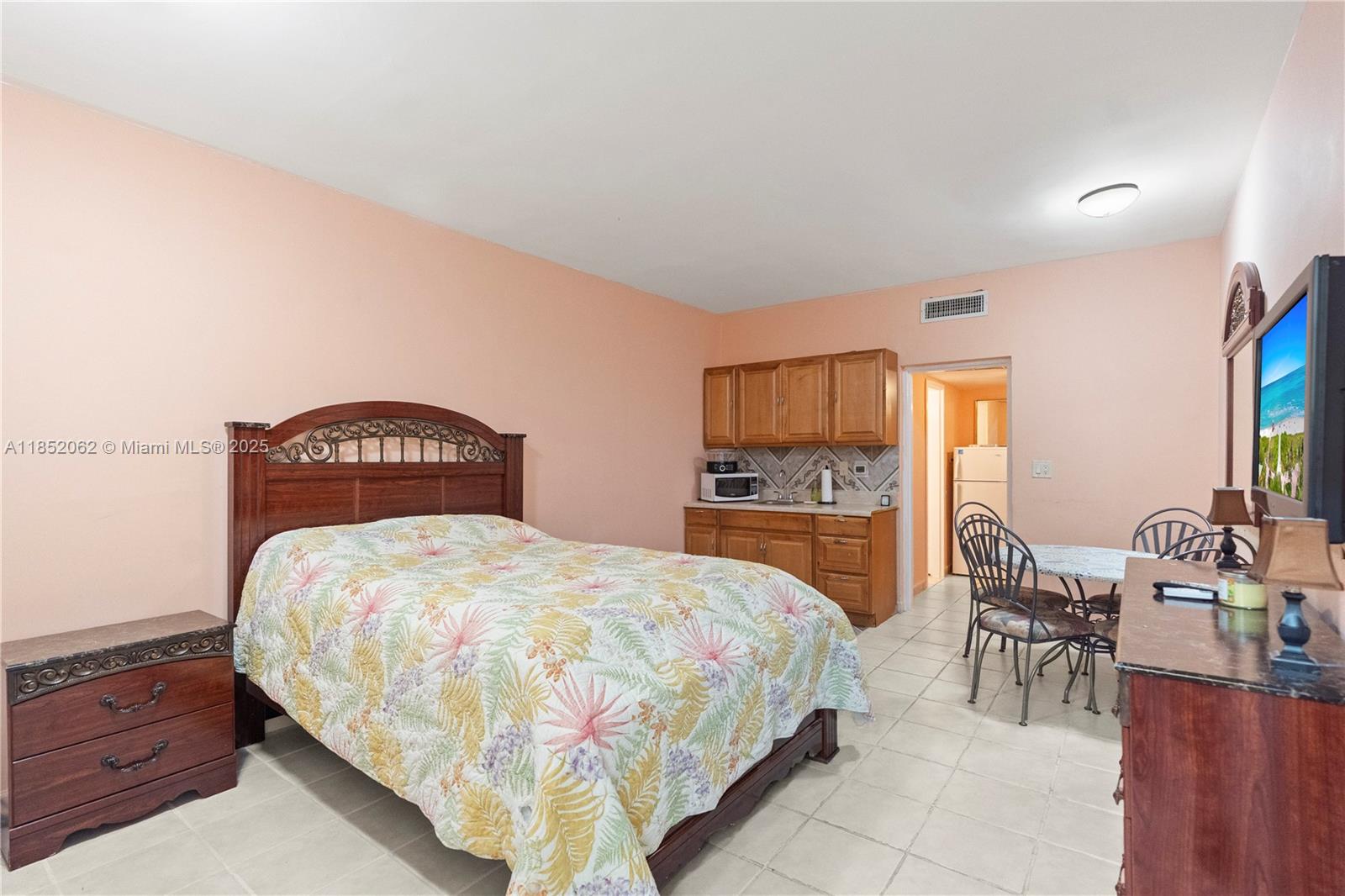 26 Diplomat Pkwy #2356