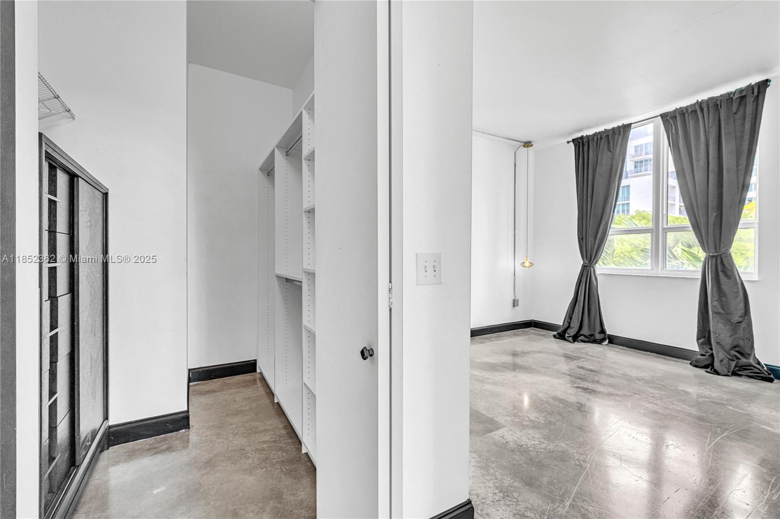 image Uptown Lofts Condo35