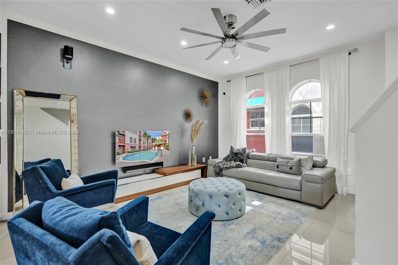 1033 NE 17th Way #1904 Fort Lauderdale, FL 33304