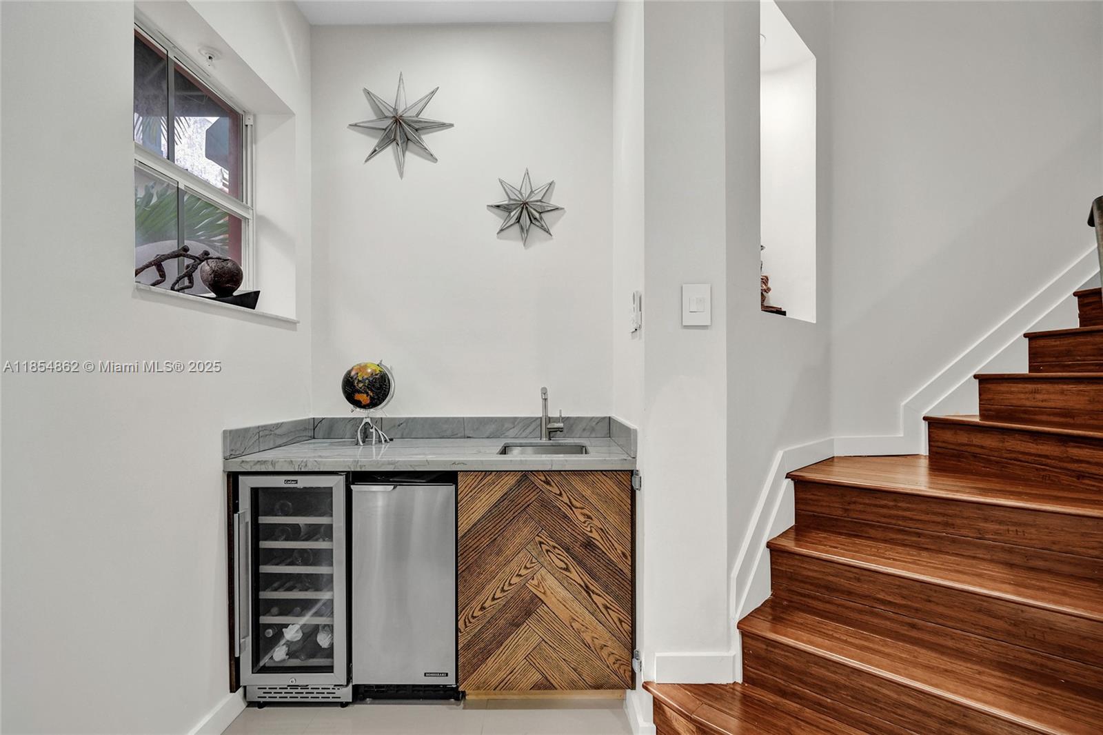 1033 NE 17th Way #1904 Fort Lauderdale, FL 33304