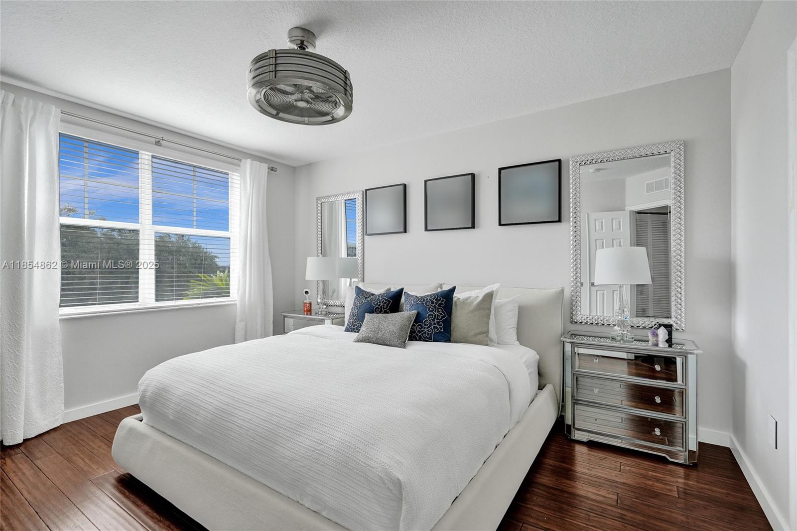 1033 NE 17th Way #1904 Fort Lauderdale, FL 33304