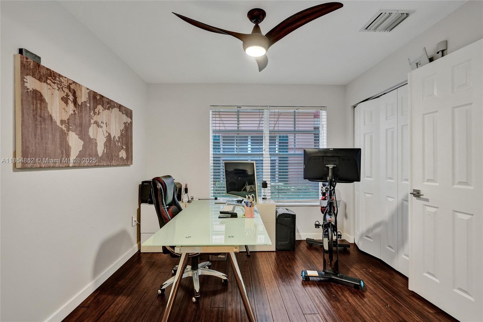 1033 NE 17th Way #1904 Fort Lauderdale, FL 33304