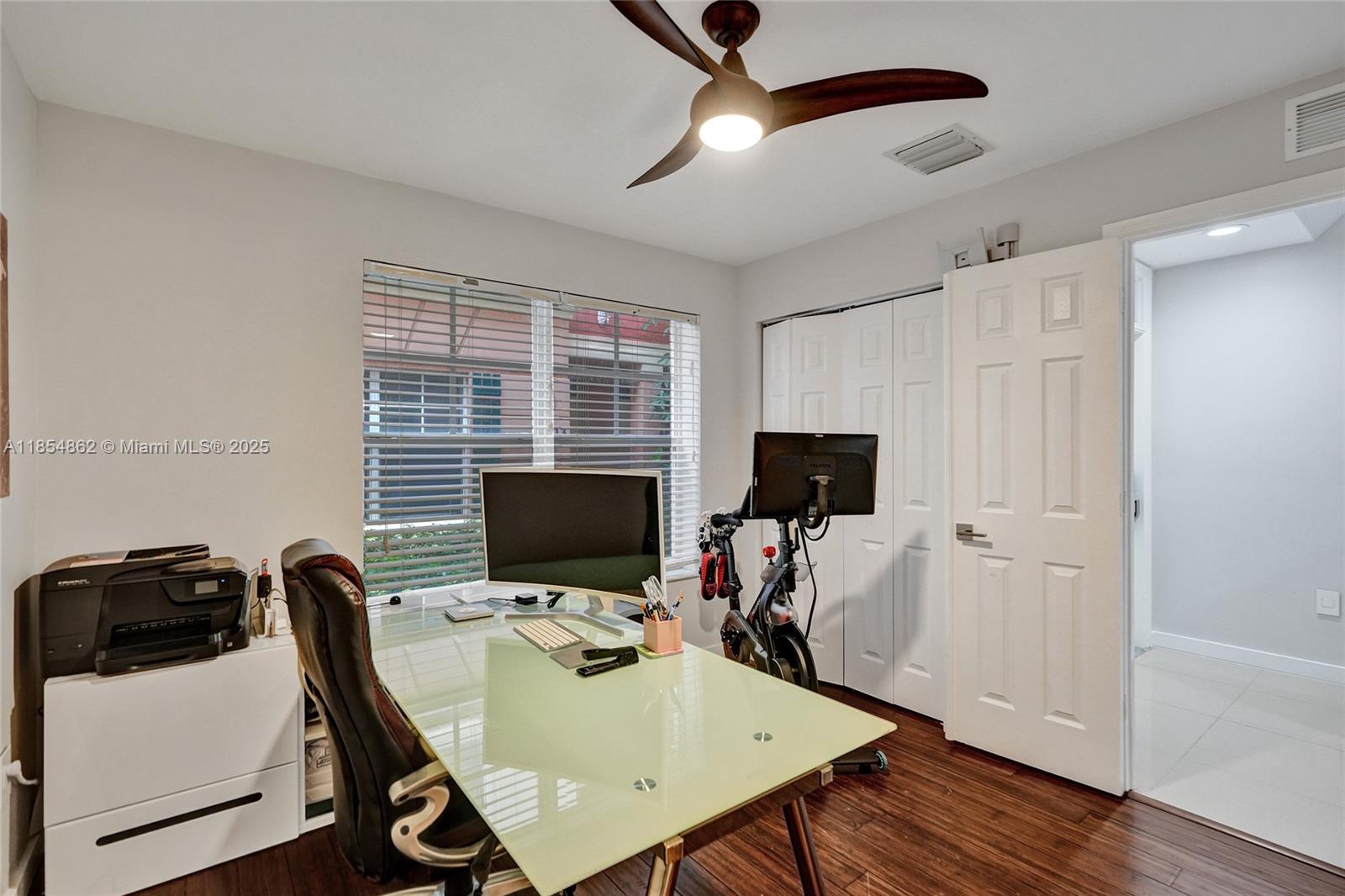 1033 NE 17th Way #1904 Fort Lauderdale, FL 33304