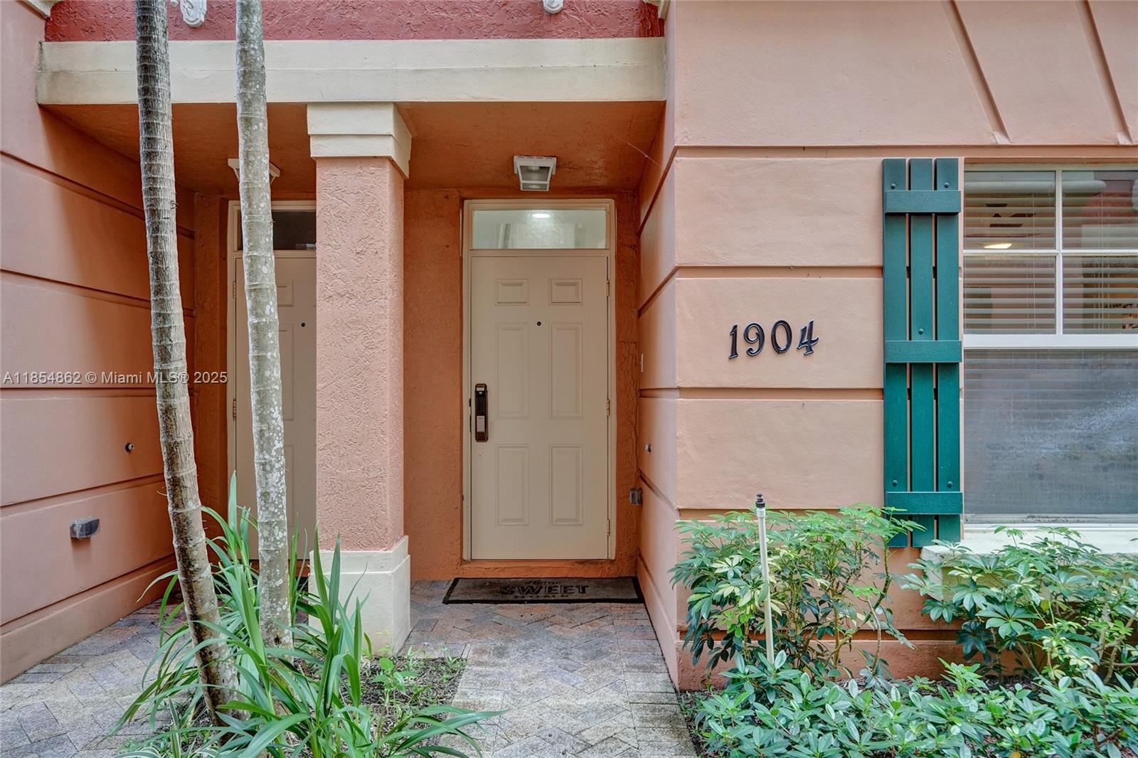 1033 NE 17th Way #1904 Fort Lauderdale, FL 33304