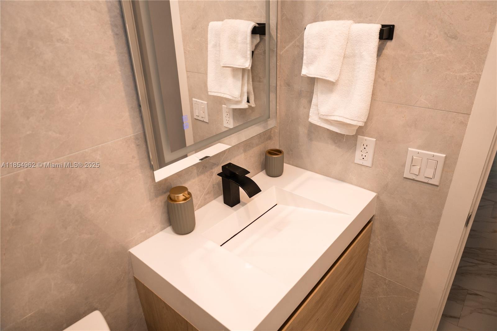 224 Meridian Ave #6,Miami Beach, FL 33139