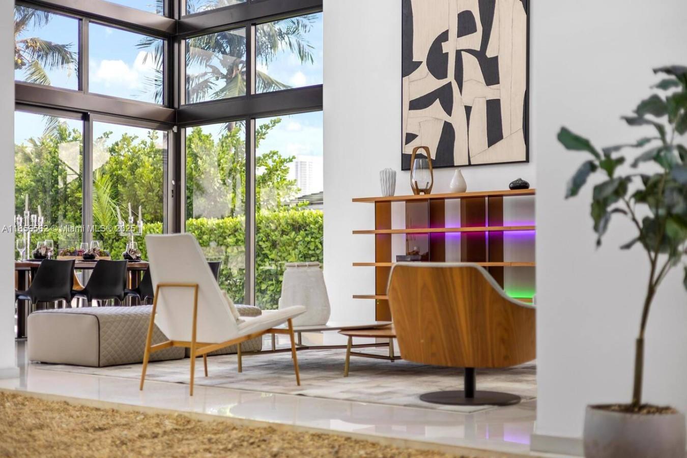 418 Sunset Dr Hallandale Beach, FL 33009