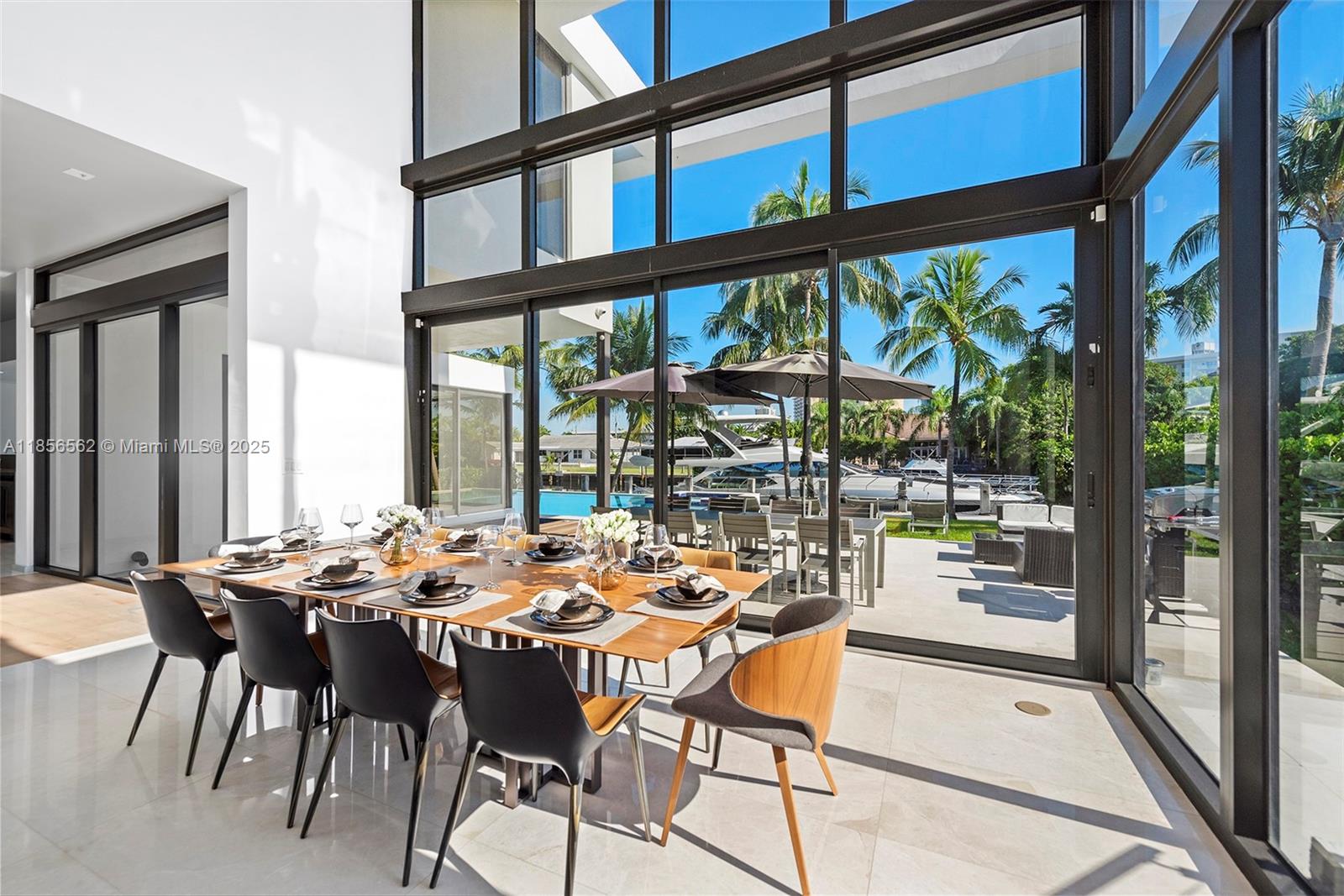 418 Sunset Dr Hallandale Beach, FL 33009