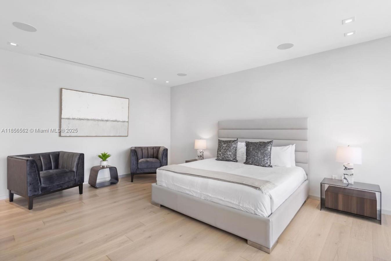 418 Sunset Dr Hallandale Beach, FL 33009