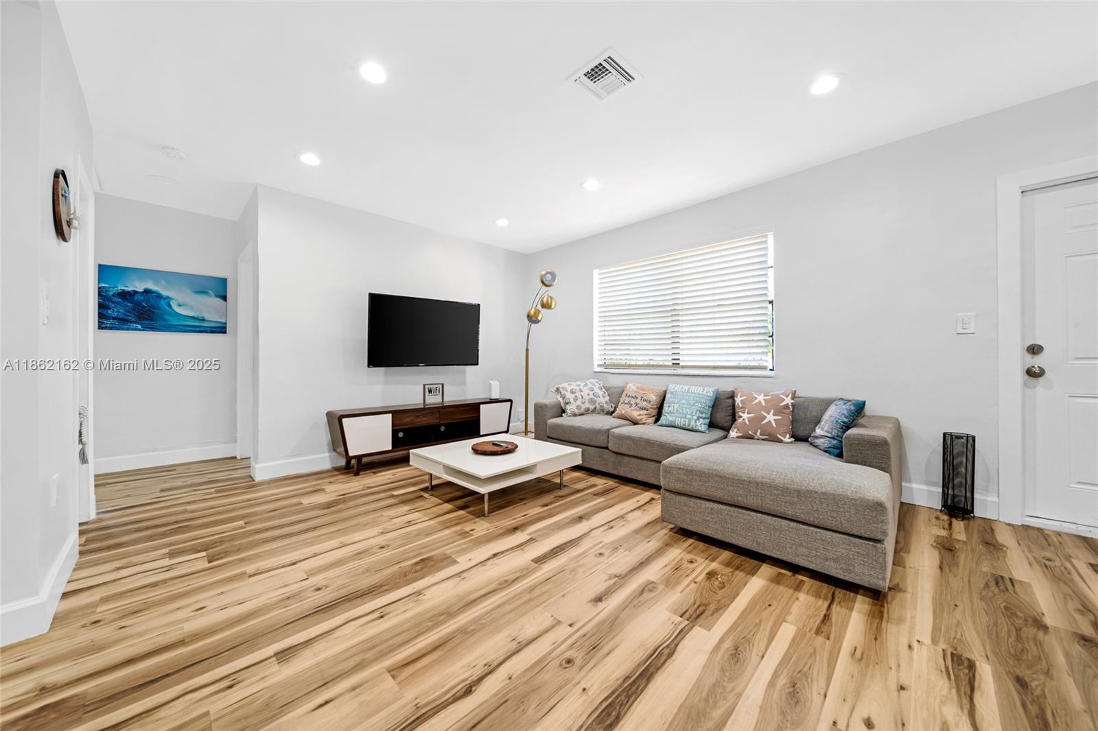 12075 NE 10th Ave