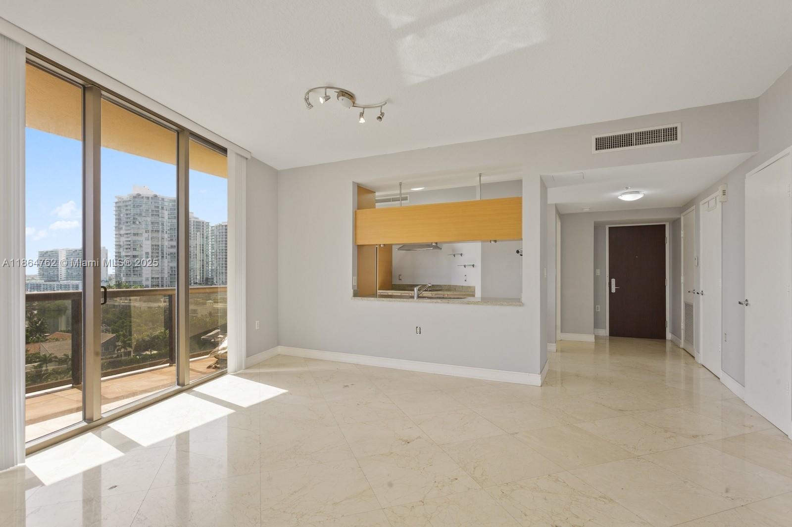 image Sayan Condo2