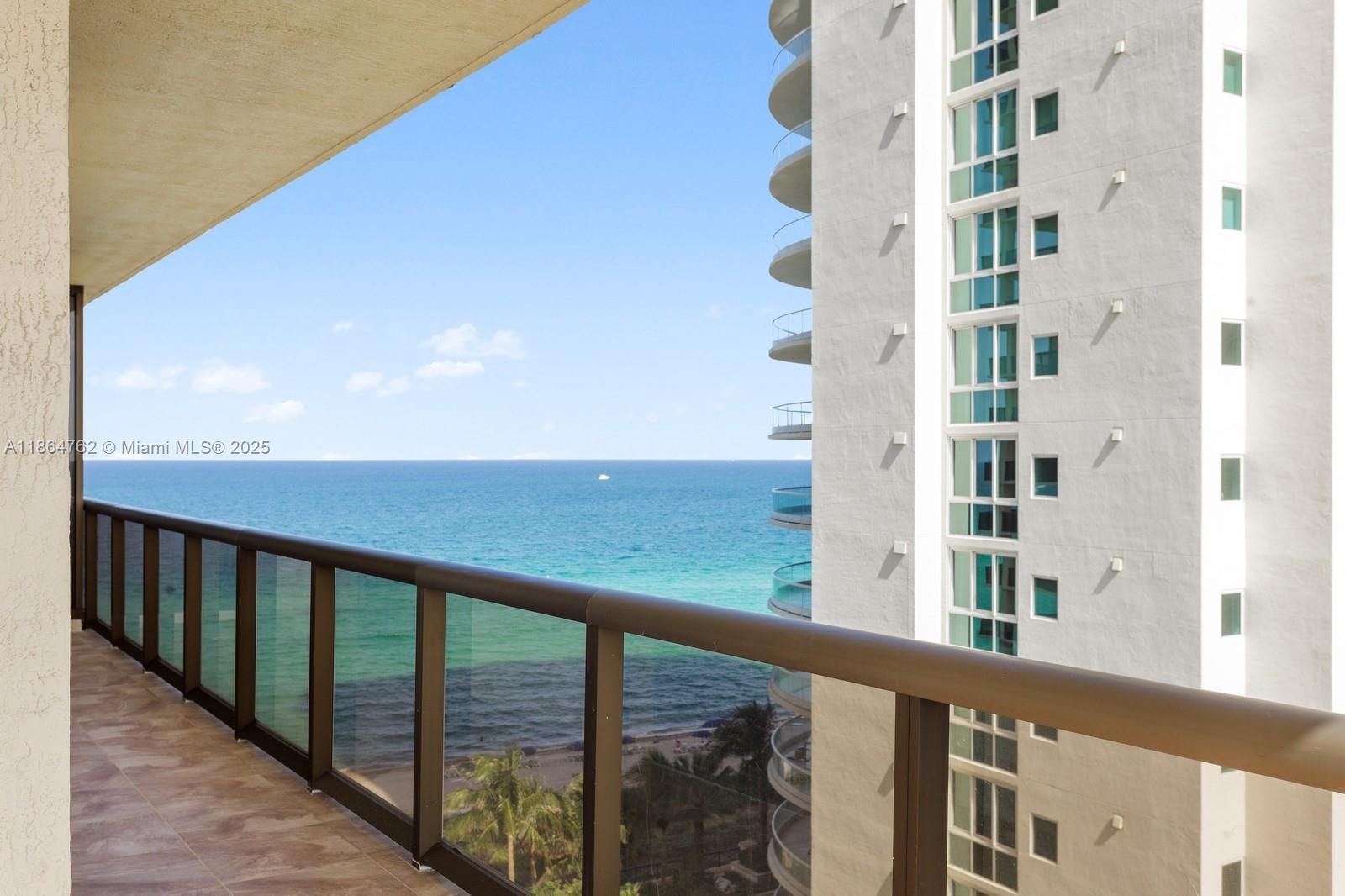 image Sayan Condo3
