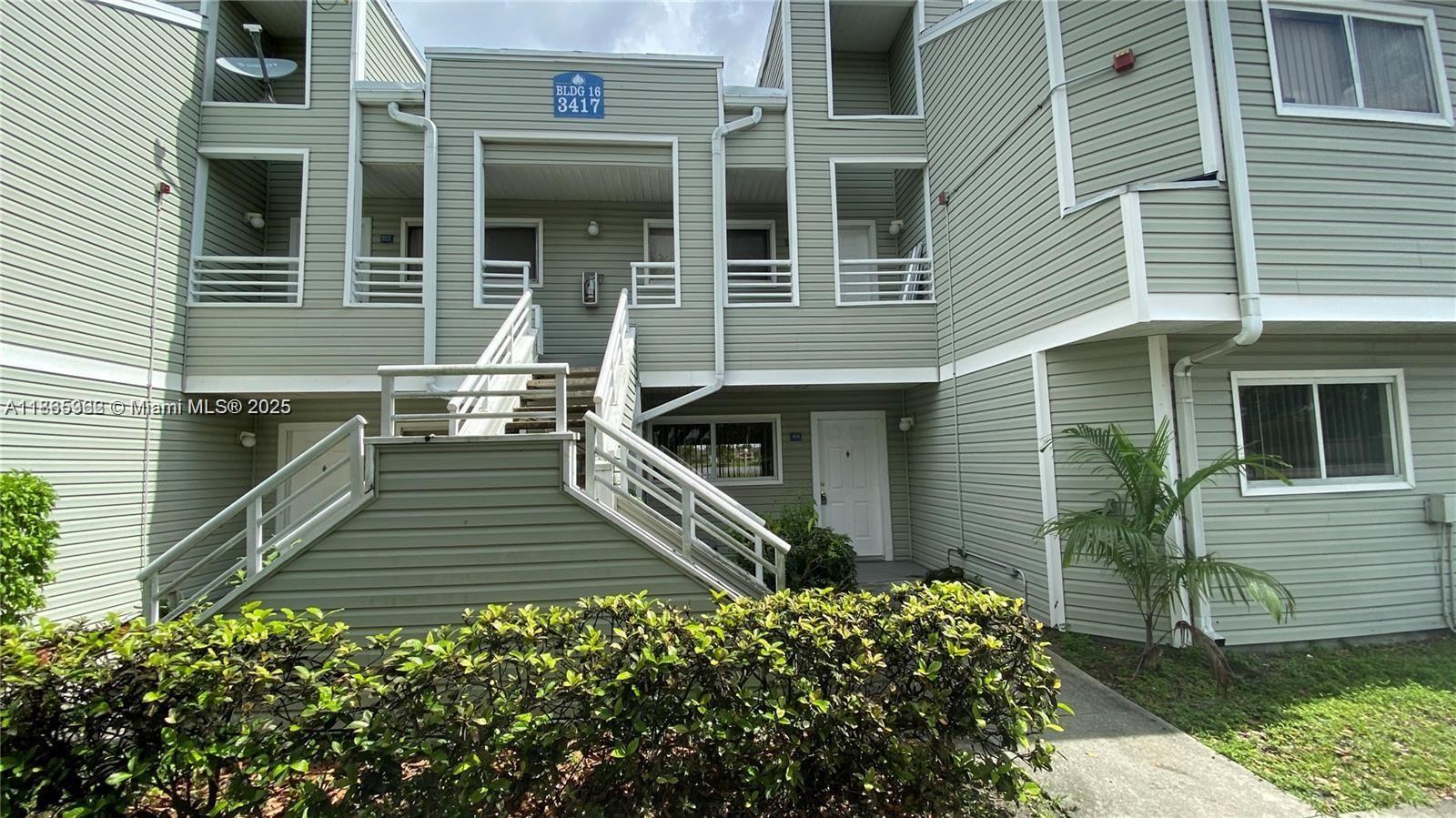3417 NW 44th St #104