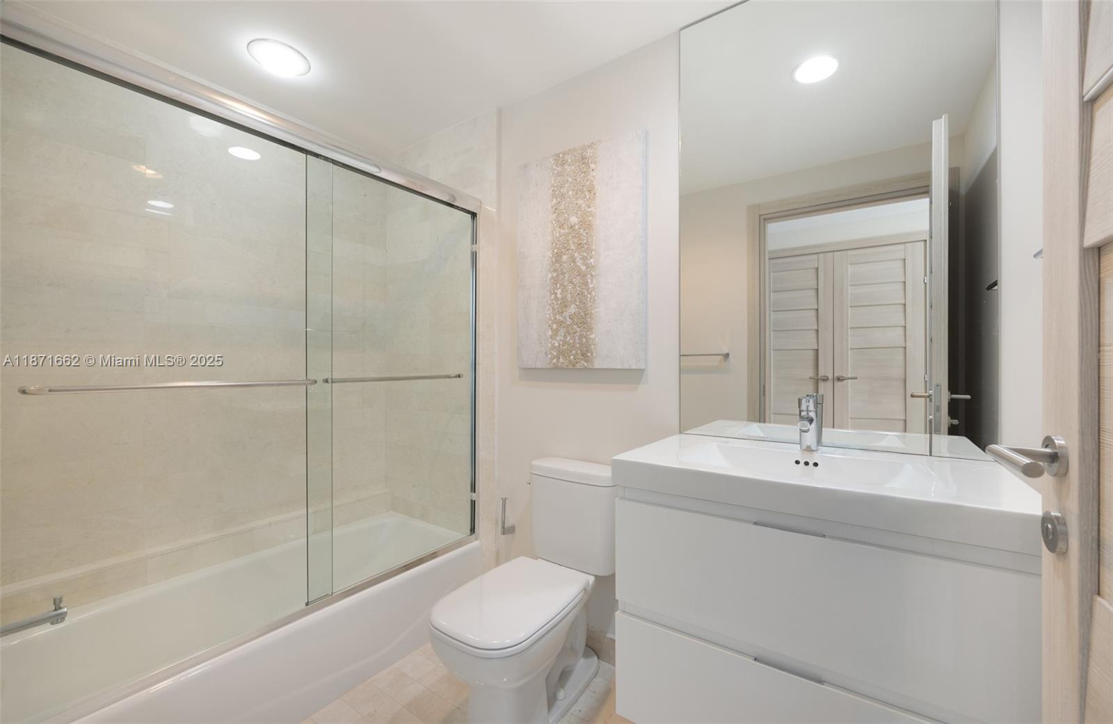 17301 Biscayne Blvd #2009 North Miami Beach, FL 33160