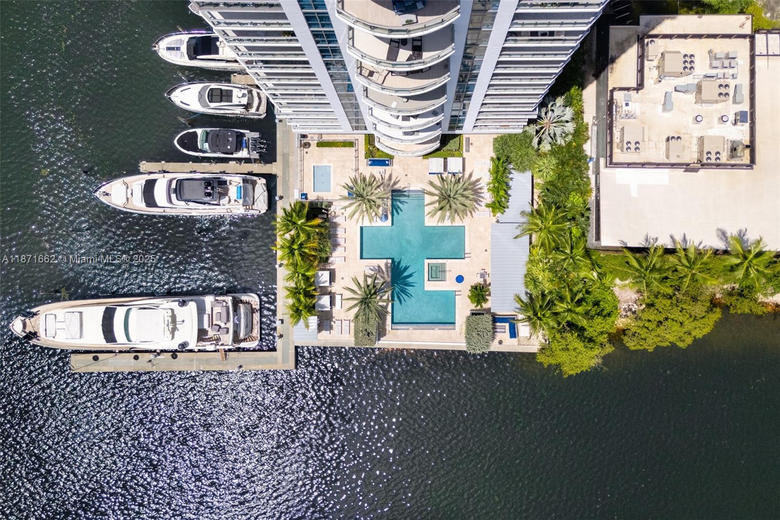 17301 Biscayne Blvd #2009 North Miami Beach, FL 33160