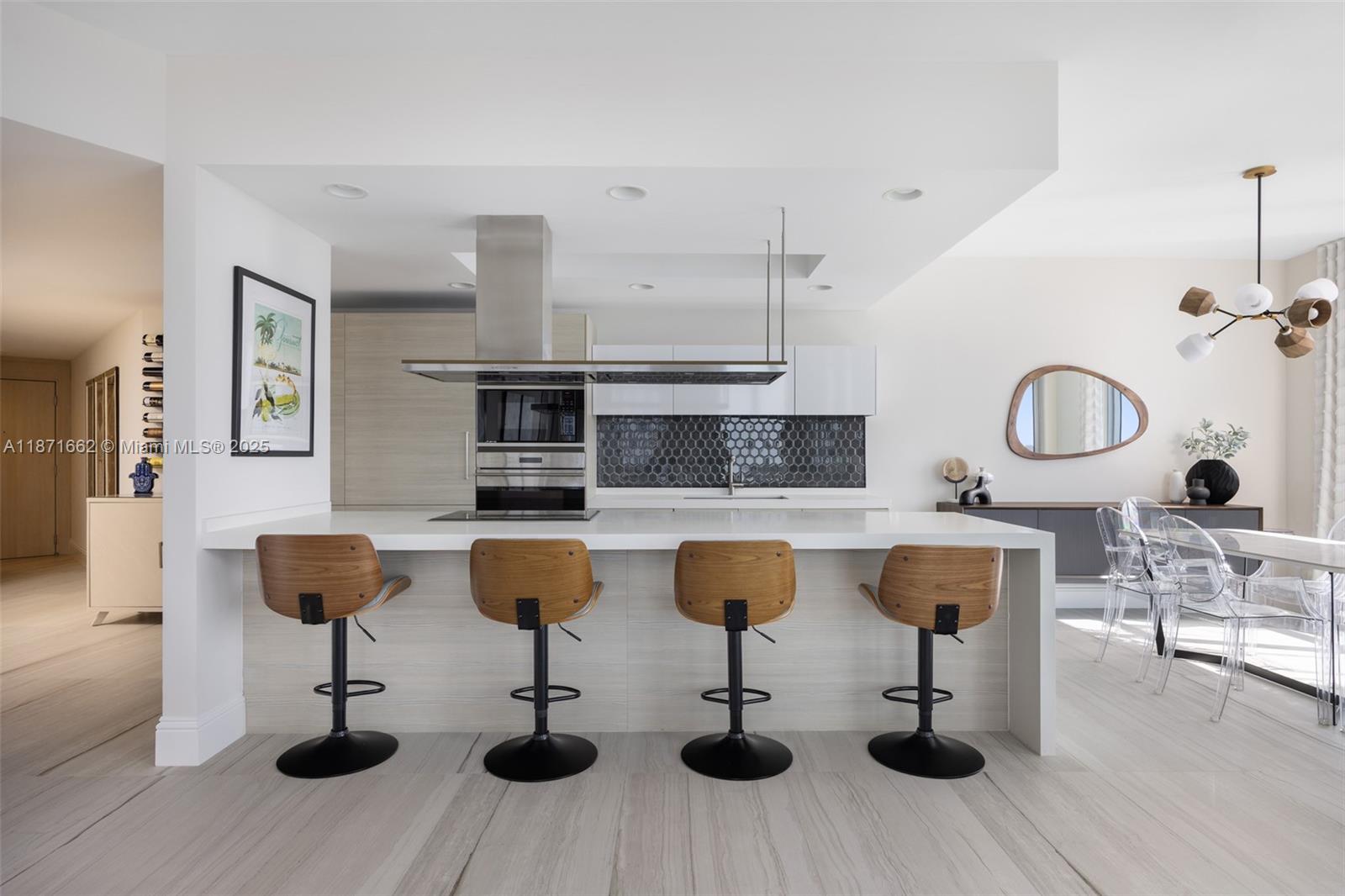 17301 Biscayne Blvd #2009 North Miami Beach, FL 33160