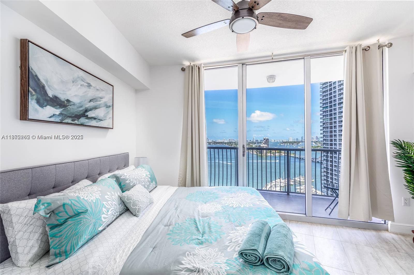 image Opera Tower Condo13