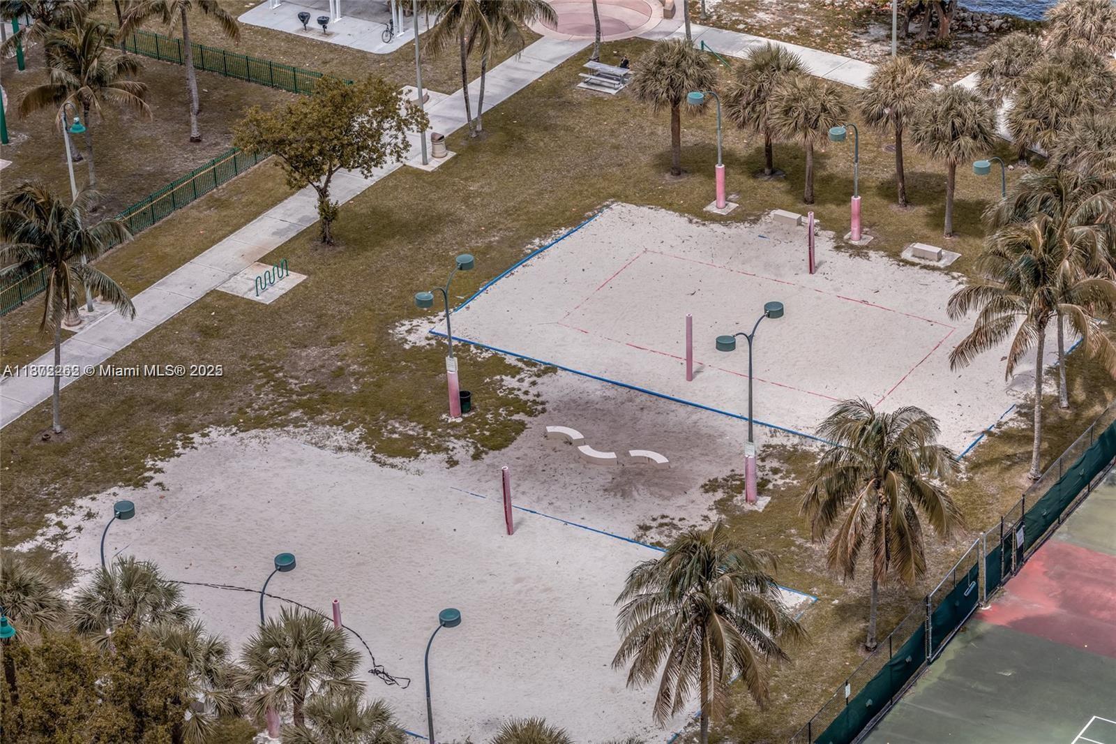 image Opera Tower Condo22