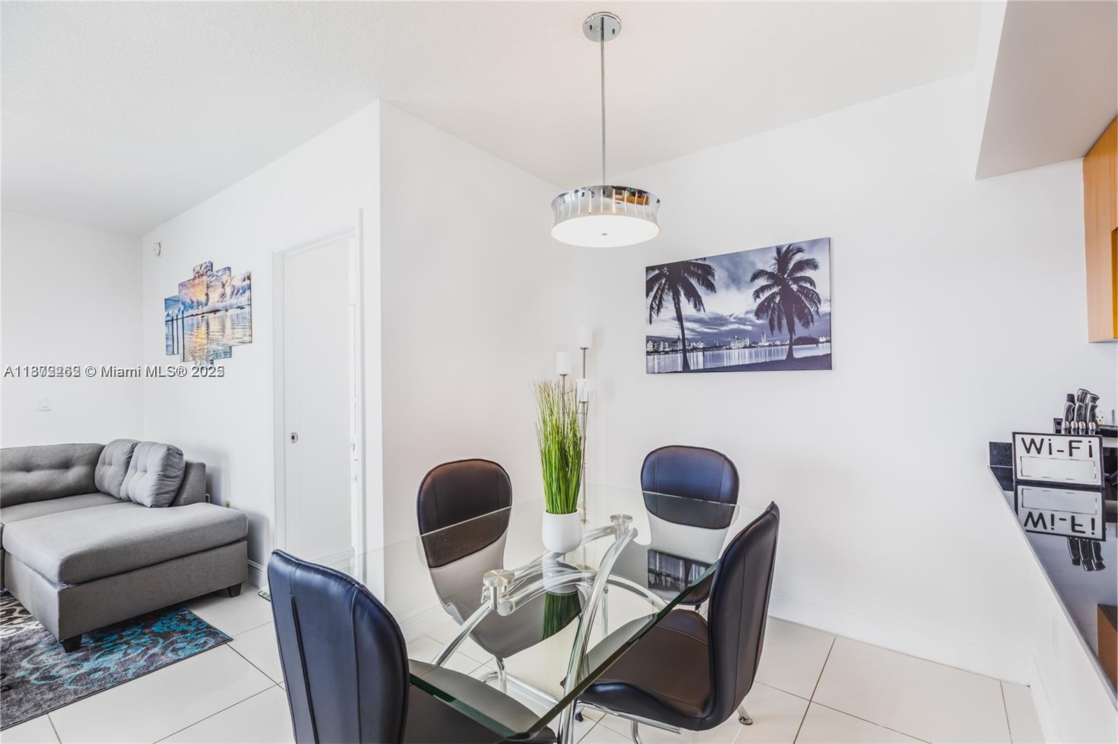 image Opera Tower Condo4