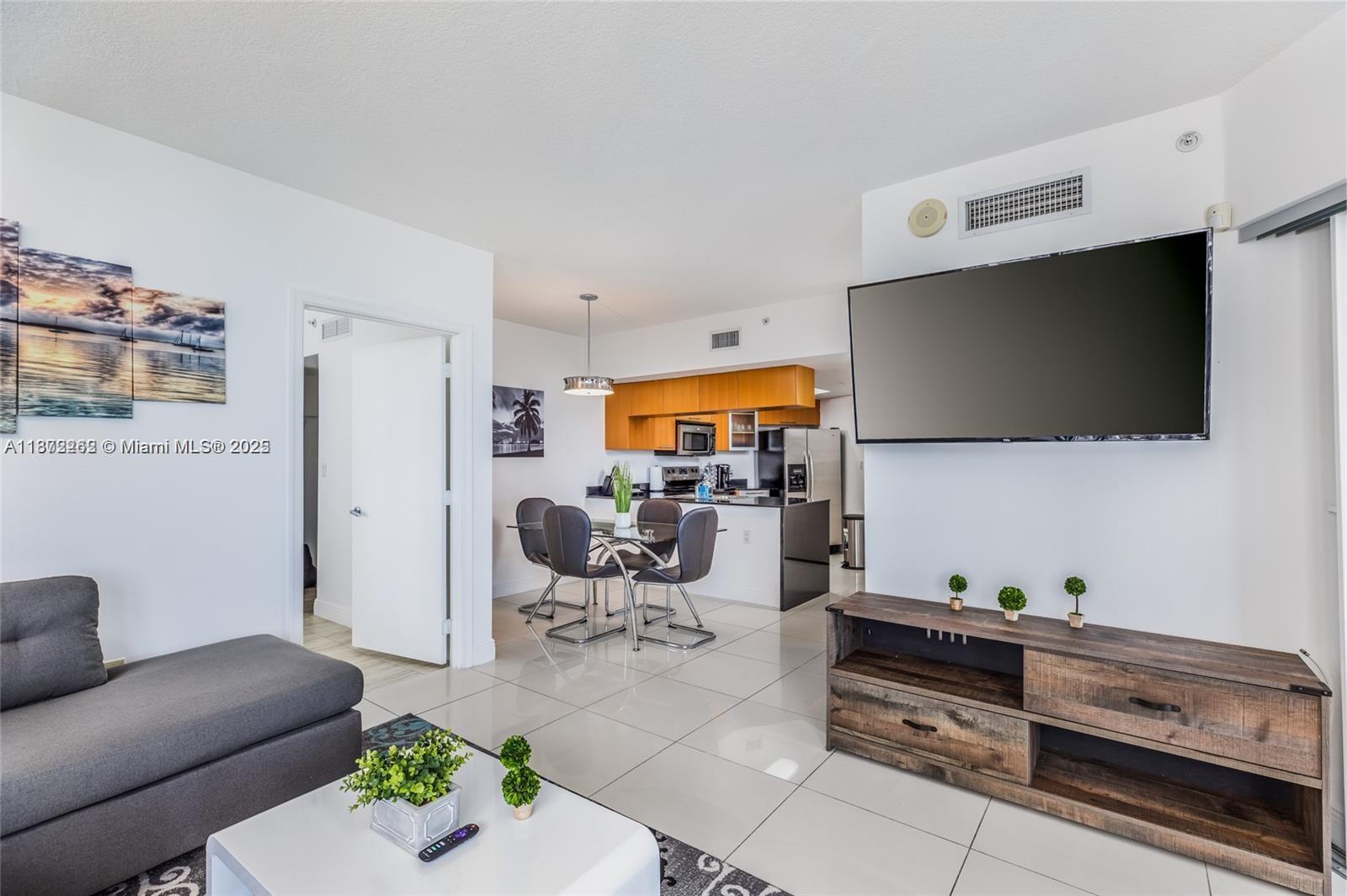 image Opera Tower Condo8