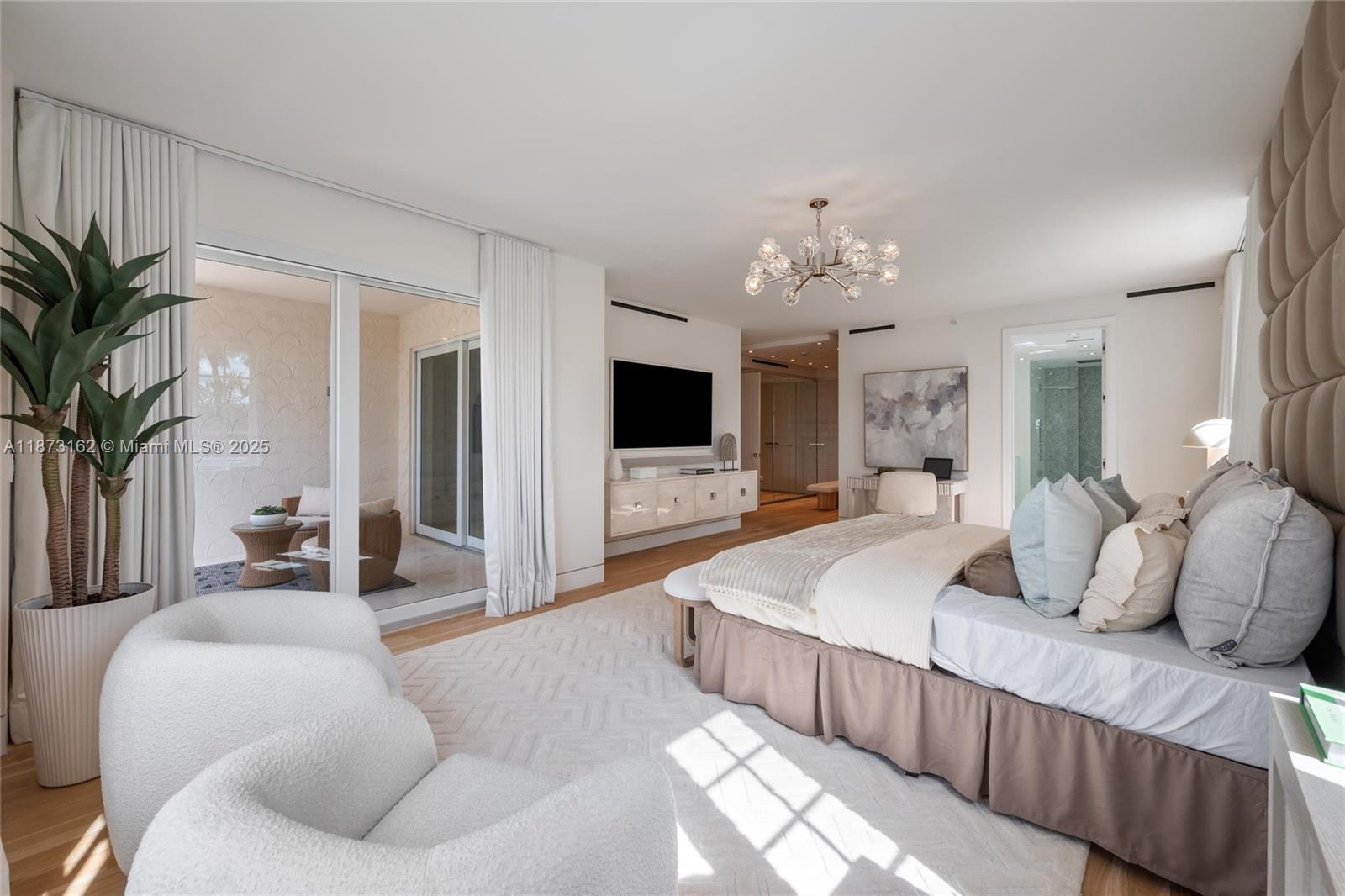 7921 Fisher Is Dr #7921 Miami Beach, FL 33109