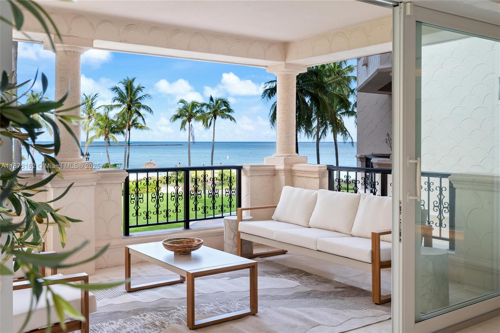 7921 Fisher Is Dr #7921 Miami Beach, FL 33109