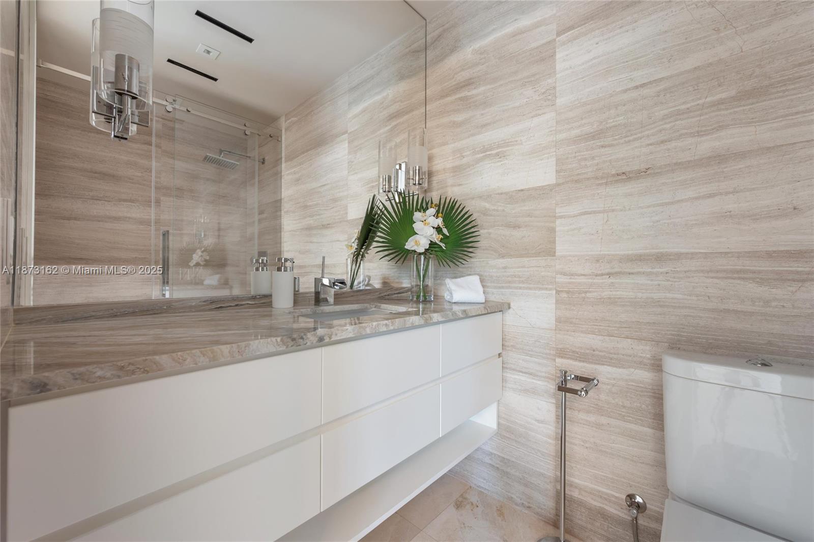 7921 Fisher Is Dr #7921 Miami Beach, FL 33109