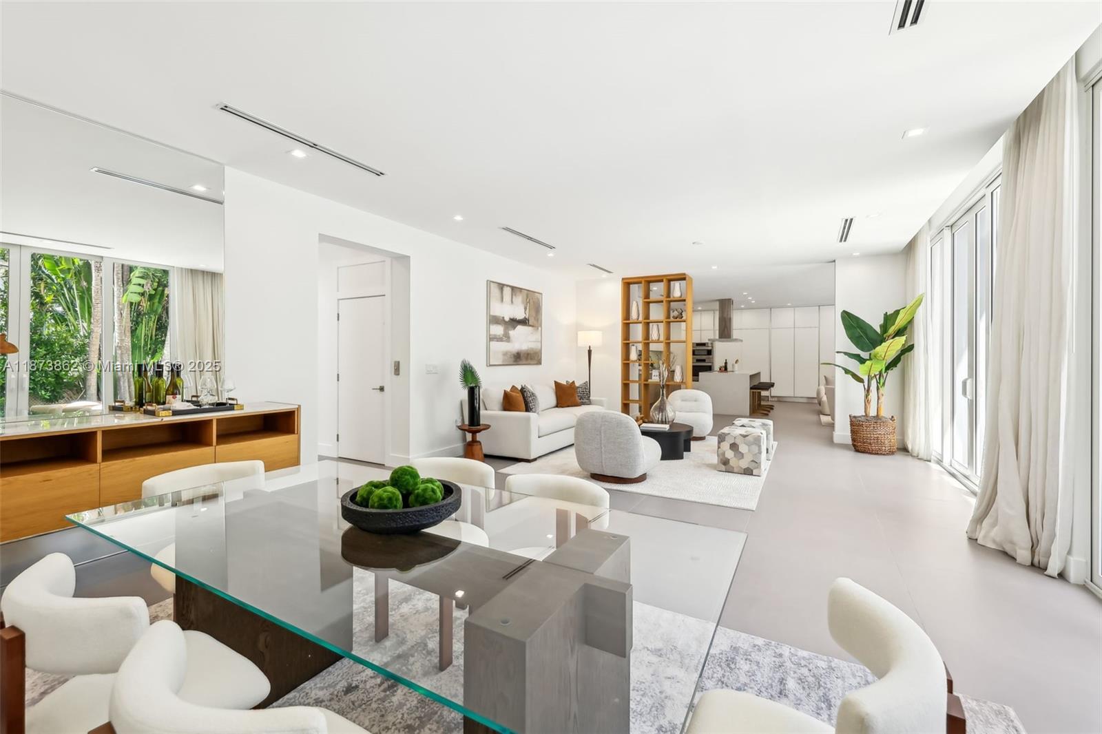 425 Harbor Dr Key Biscayne, FL 33149 425 Harbor Dr Key Biscayne, FL 33149