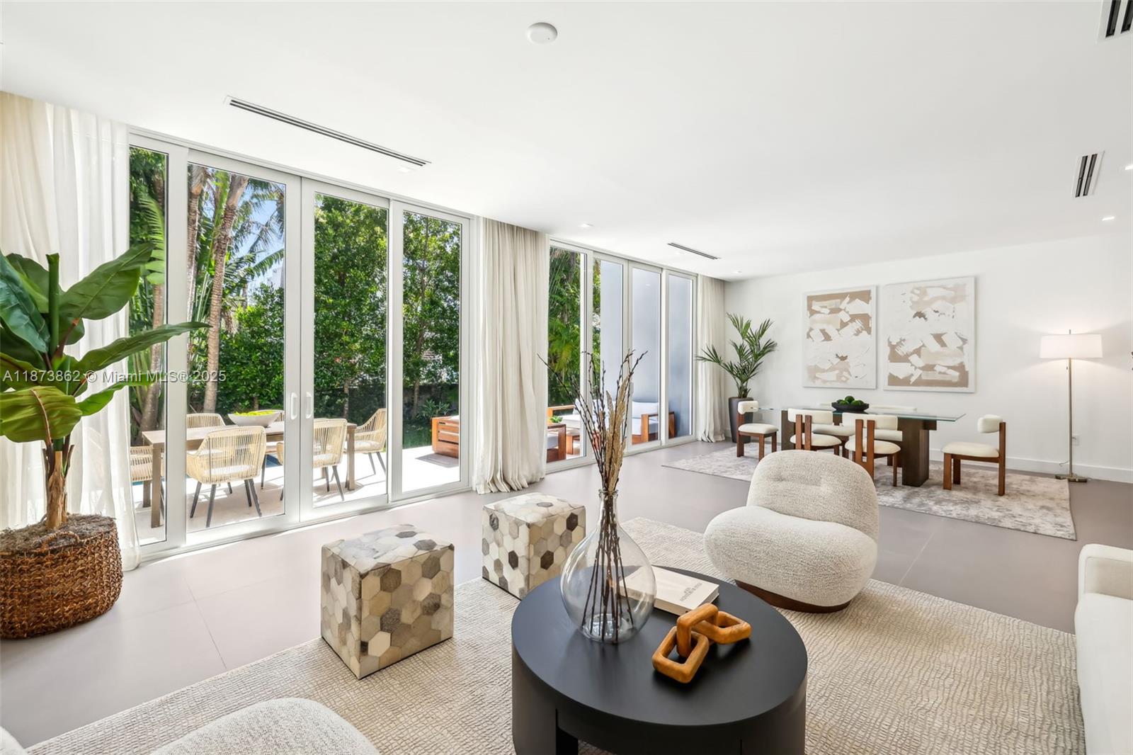 425 Harbor Dr Key Biscayne, FL 33149 425 Harbor Dr Key Biscayne, FL 33149