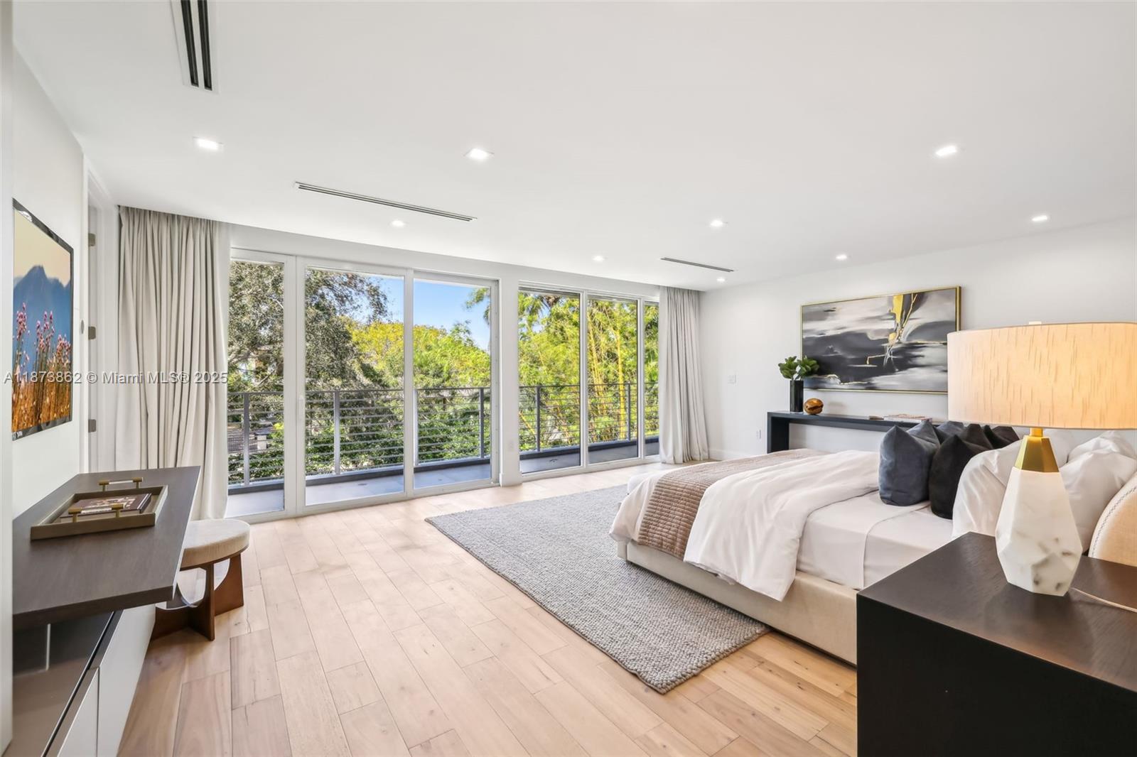 425 Harbor Dr Key Biscayne, FL 33149 425 Harbor Dr Key Biscayne, FL 33149