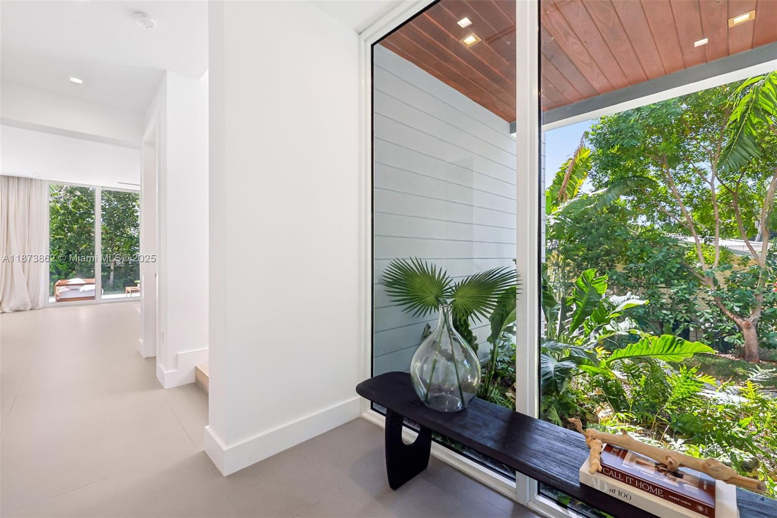 425 Harbor Dr Key Biscayne, FL 33149 425 Harbor Dr Key Biscayne, FL 33149