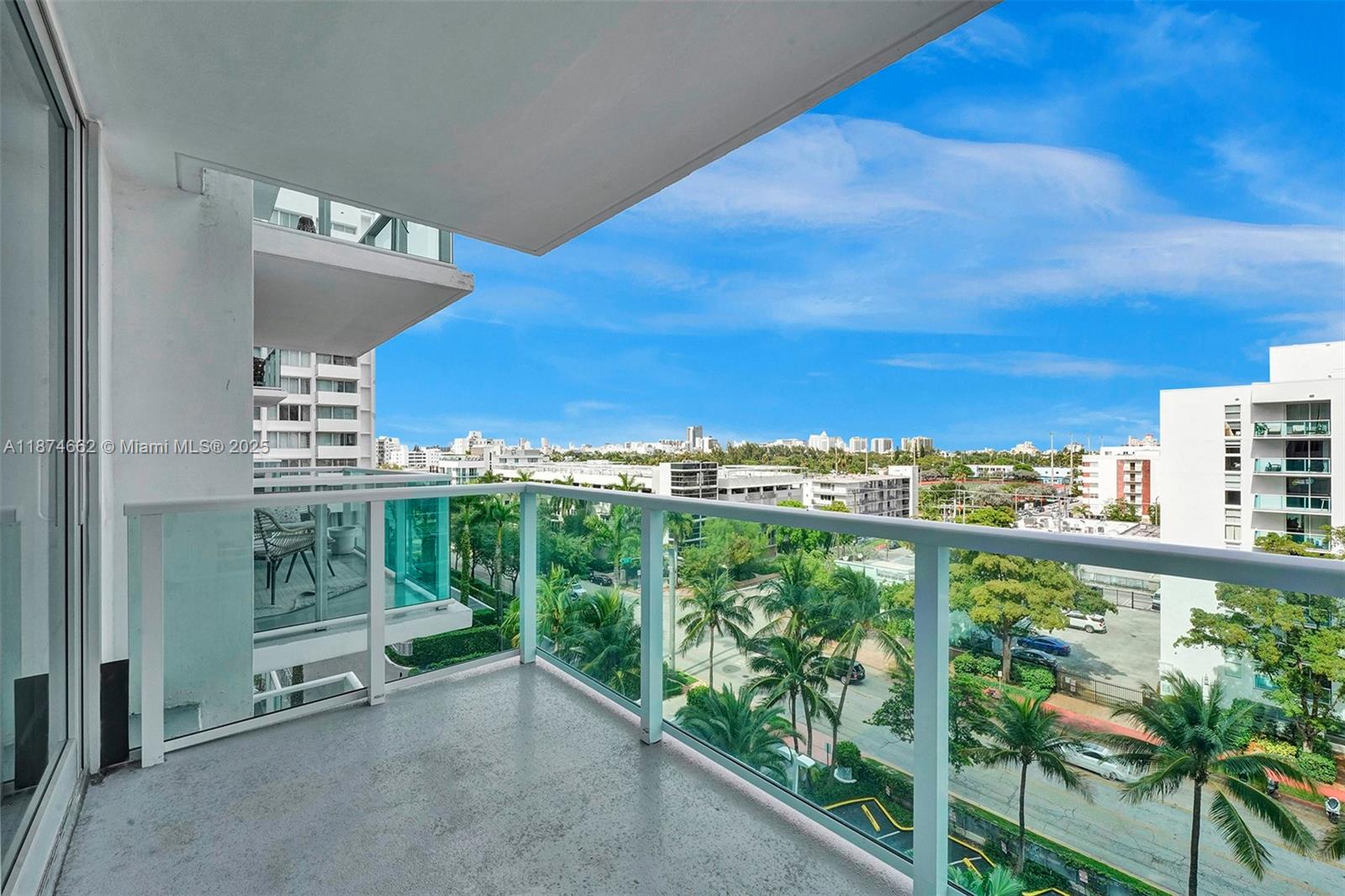 1000 West Ave #708