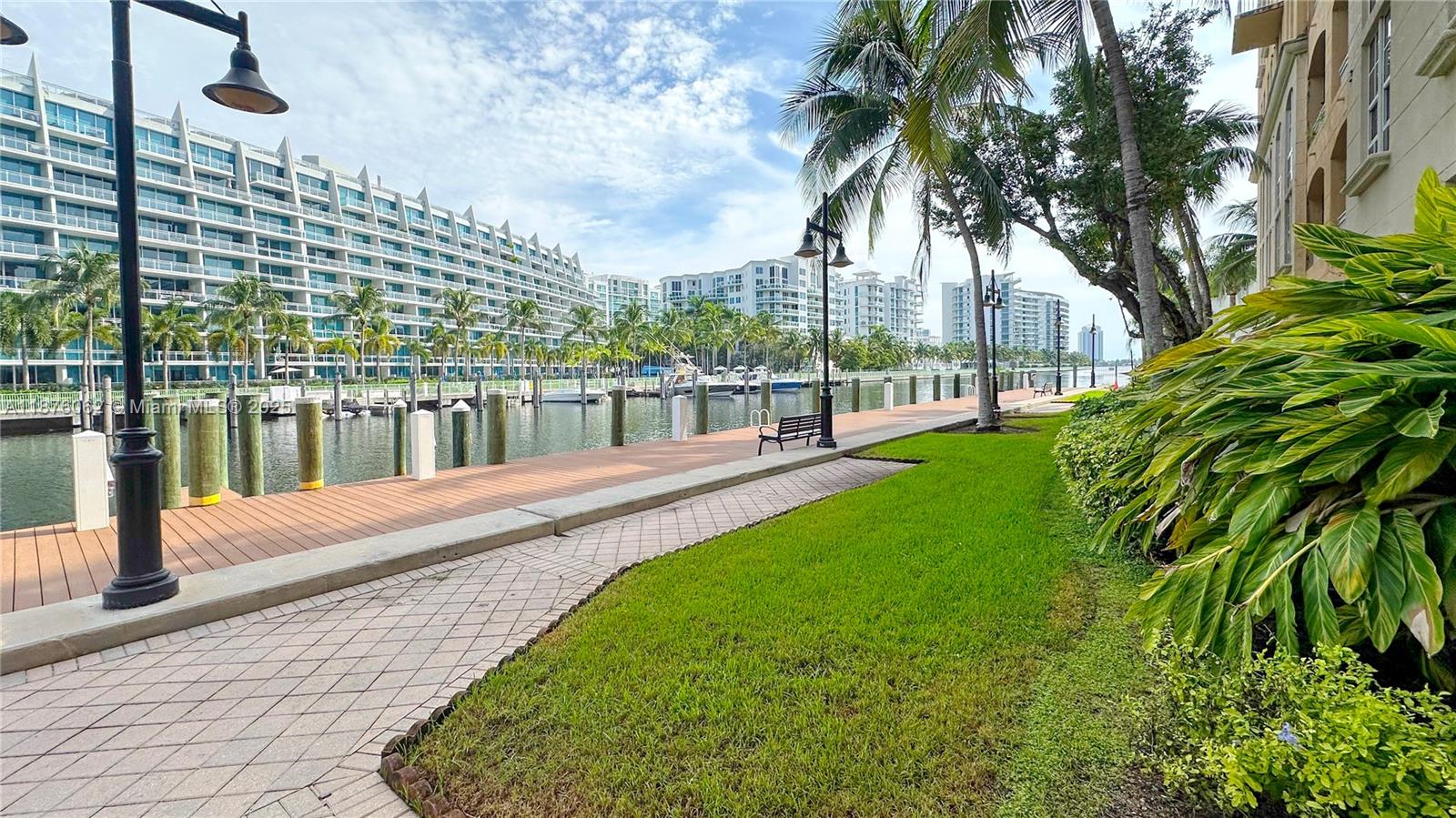 image Alaqua Condo42