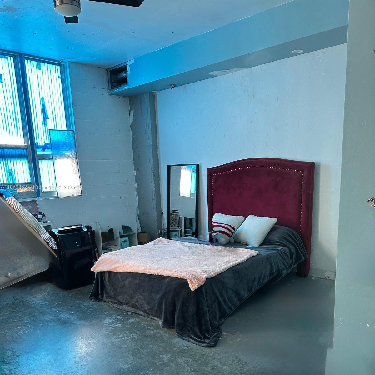 image The Loft Downtown Condo9