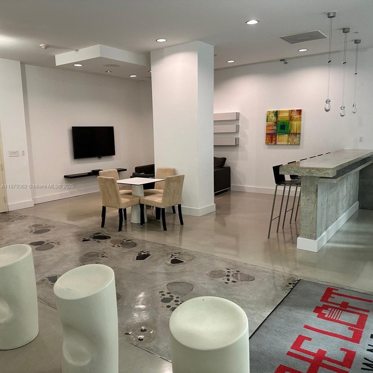 image The Loft Downtown Condo17